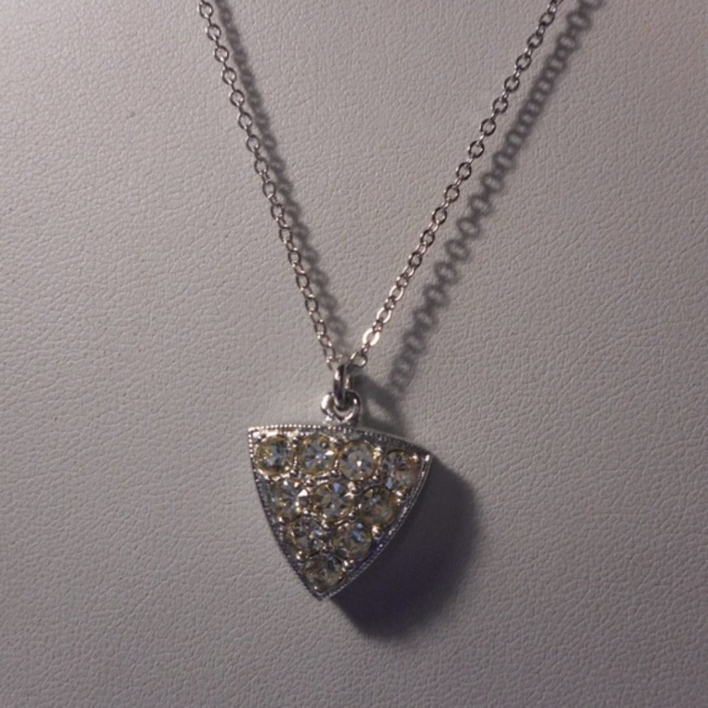 "Sarah Coventry Dawn to Dusk Silver Tone Necklace "